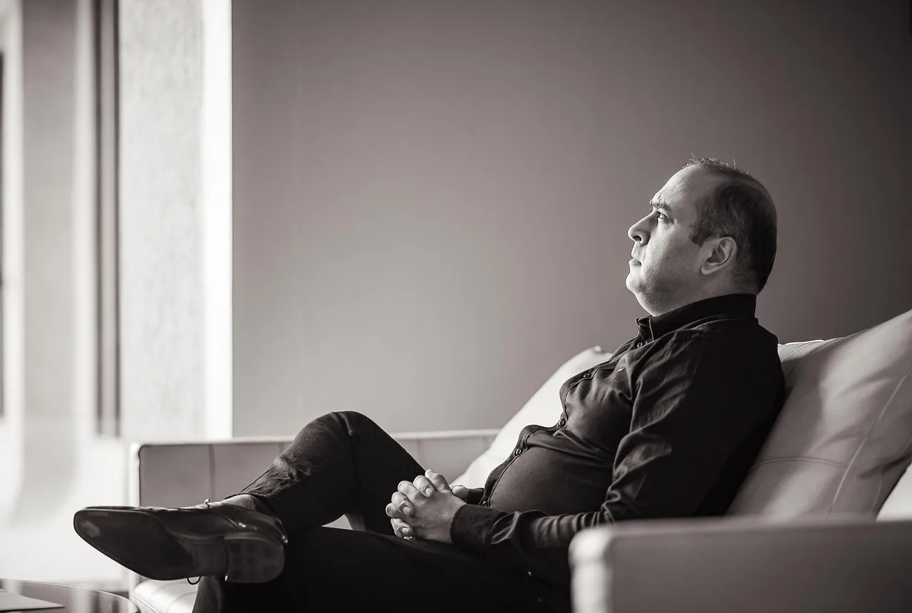 Standing posture alignment exercise for spinal health