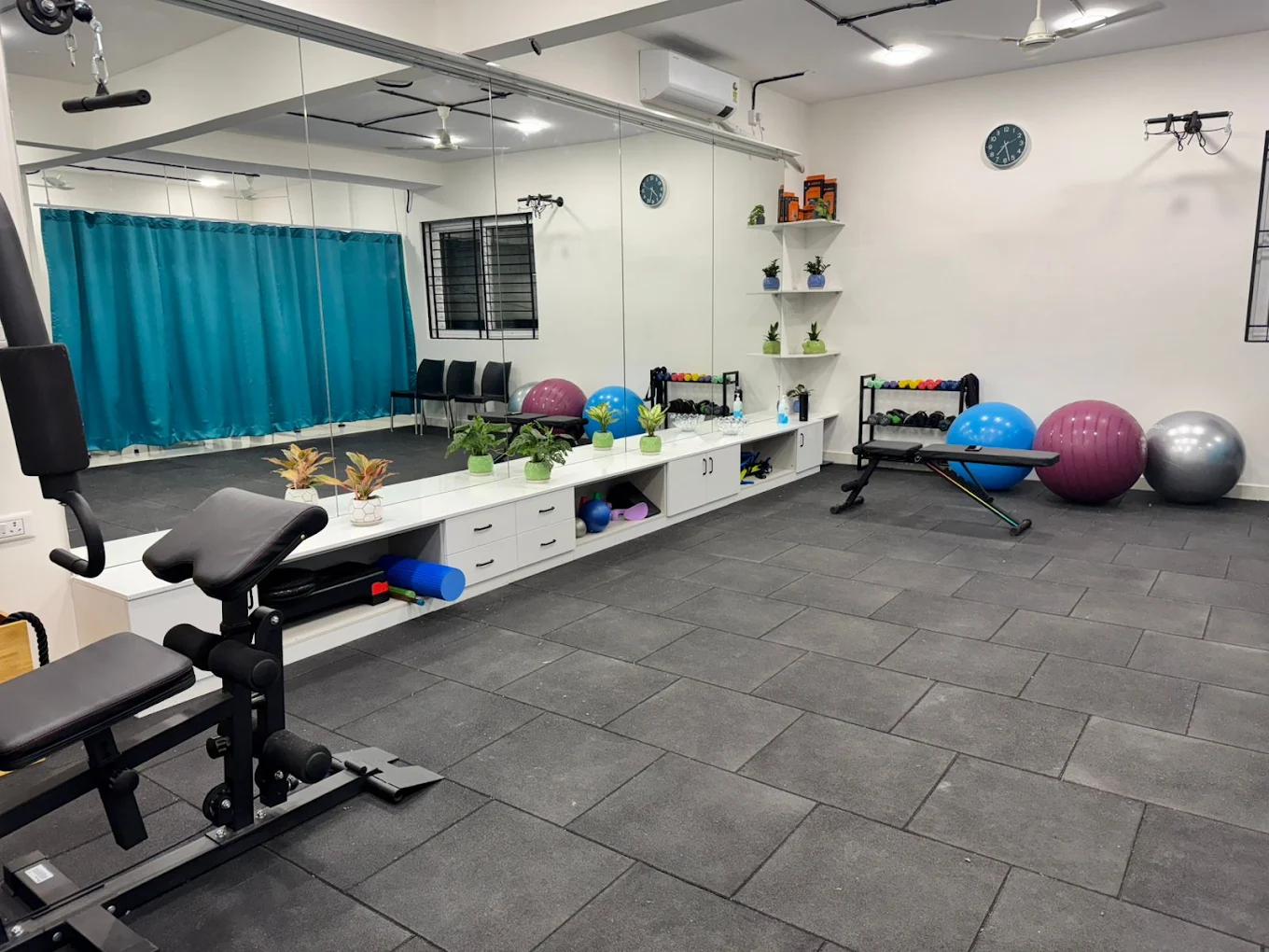 Rebalance Physiotherapy Clinic interior view
